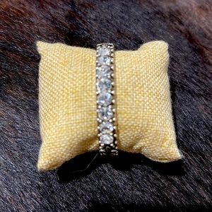 Silver French Kande adjustable  bracelet with Swarovski crystal stones are 8mm